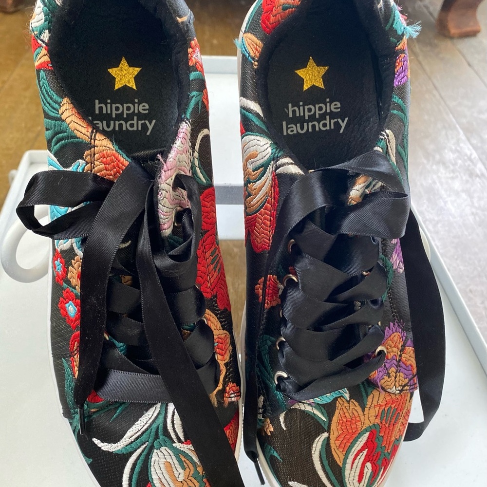 Hippie laundry shoes